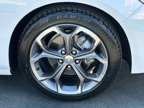 Used 2024 Chevrolet Malibu LT FWD image 13
