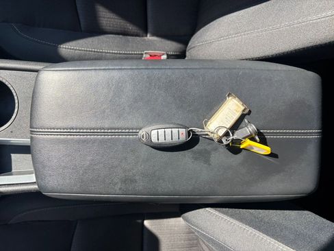 Used 2025 Nissan Altima 2.5 SV image 21