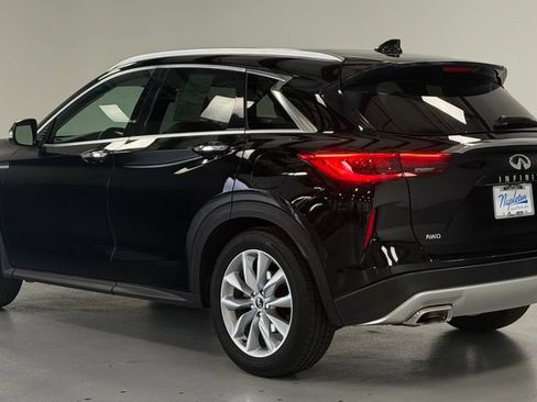 Used 2019 INFINITI QX50 Luxe image 3