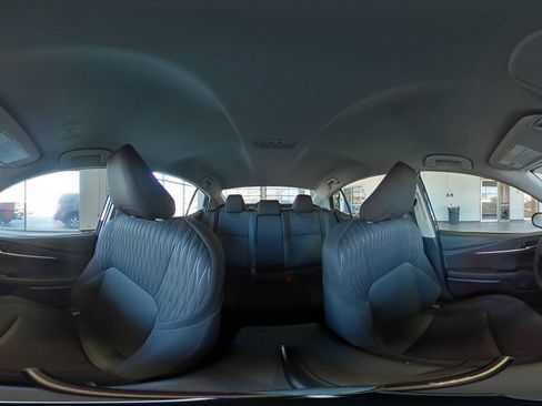 Used 2025 Toyota Camry LE image 45