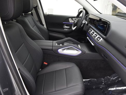 Used 2026 Mercedes-Benz GLS 450 4MATIC image 16