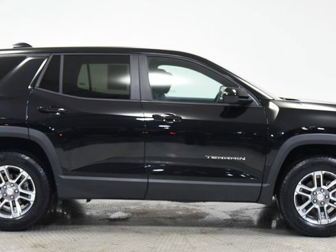 Used 2025 GMC Terrain Elevation AWD/4WD image 8