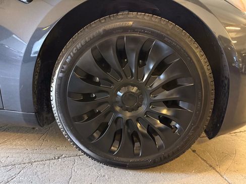 Used 2024 Tesla Model 3 Long Range AWD/4WD image 34