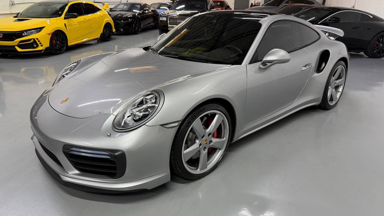Used 2017 Porsche 911 4 Coupe AWD/4WD image 33