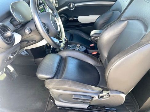 Used 2021 MINI Cooper SE w/ 6.5" Touchscreen Package image 10