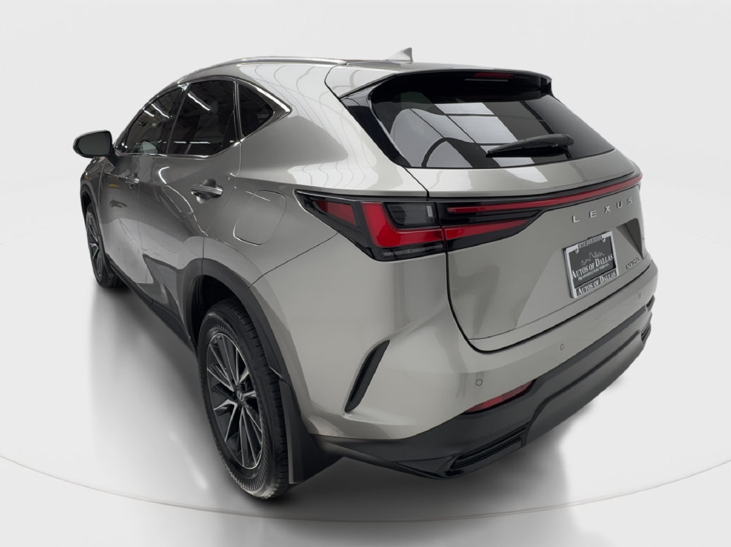 Used 2025 Lexus NX 250 FWD w/ Towing Package (2000 Lbs) image 11