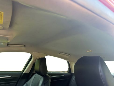 Used 2020 Ford Fusion Energi Titanium FWD image 12