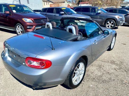 Used 2011 MAZDA MX-5 Miata Sport image 13