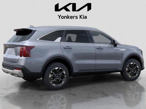 Used 2025 Kia Sorento S AWD/4WD image 6