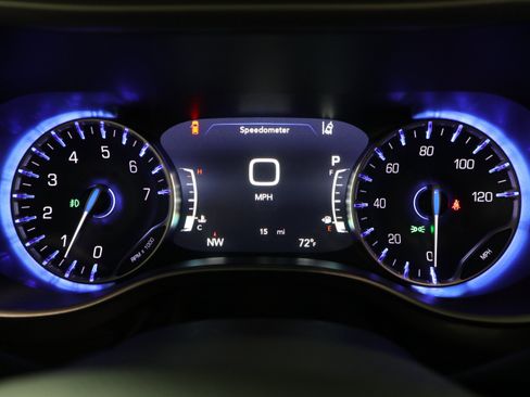 New 2026 Chrysler Pacifica Select image 18