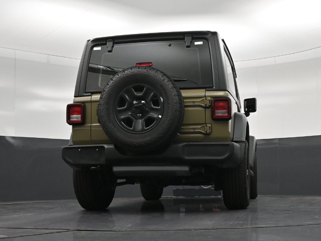 Used 2026 Jeep Wrangler Sport AWD/4WD image 25