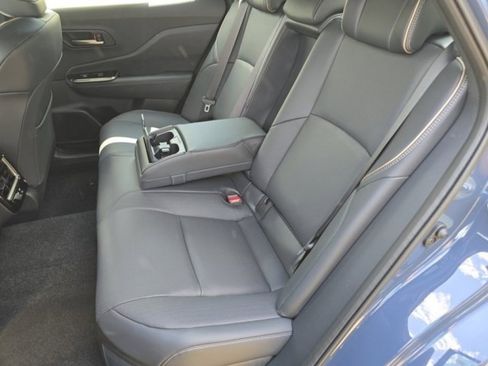 Used 2026 Toyota Crown Platinum AWD/4WD image 32