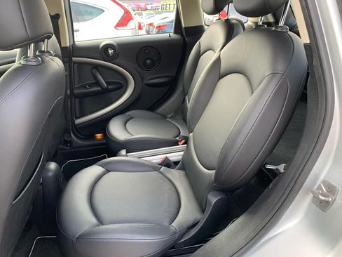 Used 2012 MINI Cooper Countryman FWD image 10