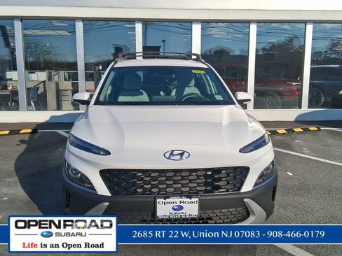 Used 2023 Hyundai Kona SEL image 2