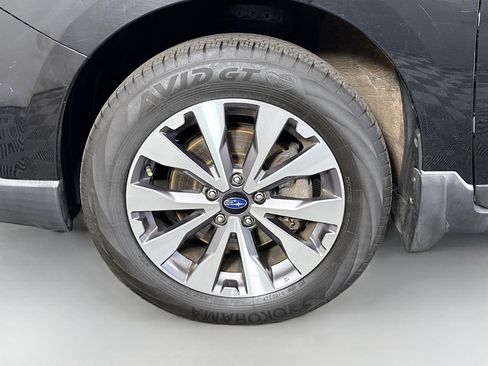 Used 2017 Subaru Outback 2.5i Touring w/ Popular Package #5A AWD/4WD image 37