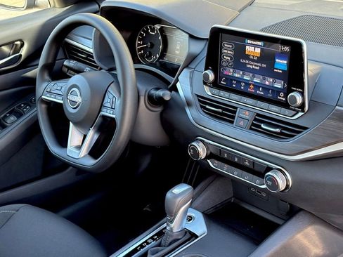 New 2025 Nissan Altima 2.5 SV image 26