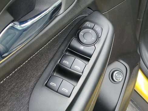 Used 2023 Chevrolet TrailBlazer ACTIV w/ Sun and Liftgate Package AWD/4WD image 23
