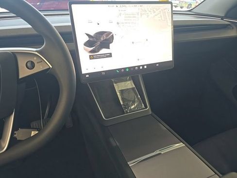 Used 2026 Tesla Model Y AWD image 8