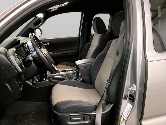 Used 2021 Toyota Tacoma TRD Sport w/ TRD Premium Sport Package AWD/4WD image 24