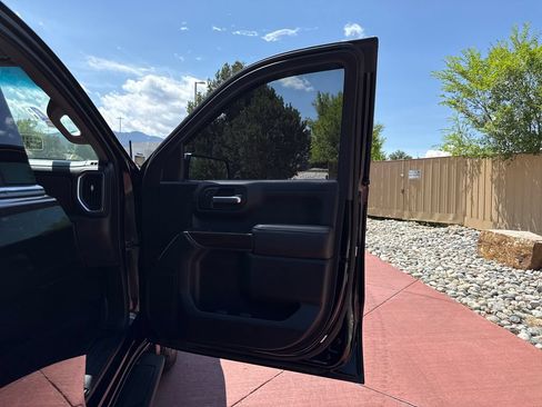 Used 2021 GMC Sierra 1500 SLT w/ SLT Premium Package AWD/4WD image 27