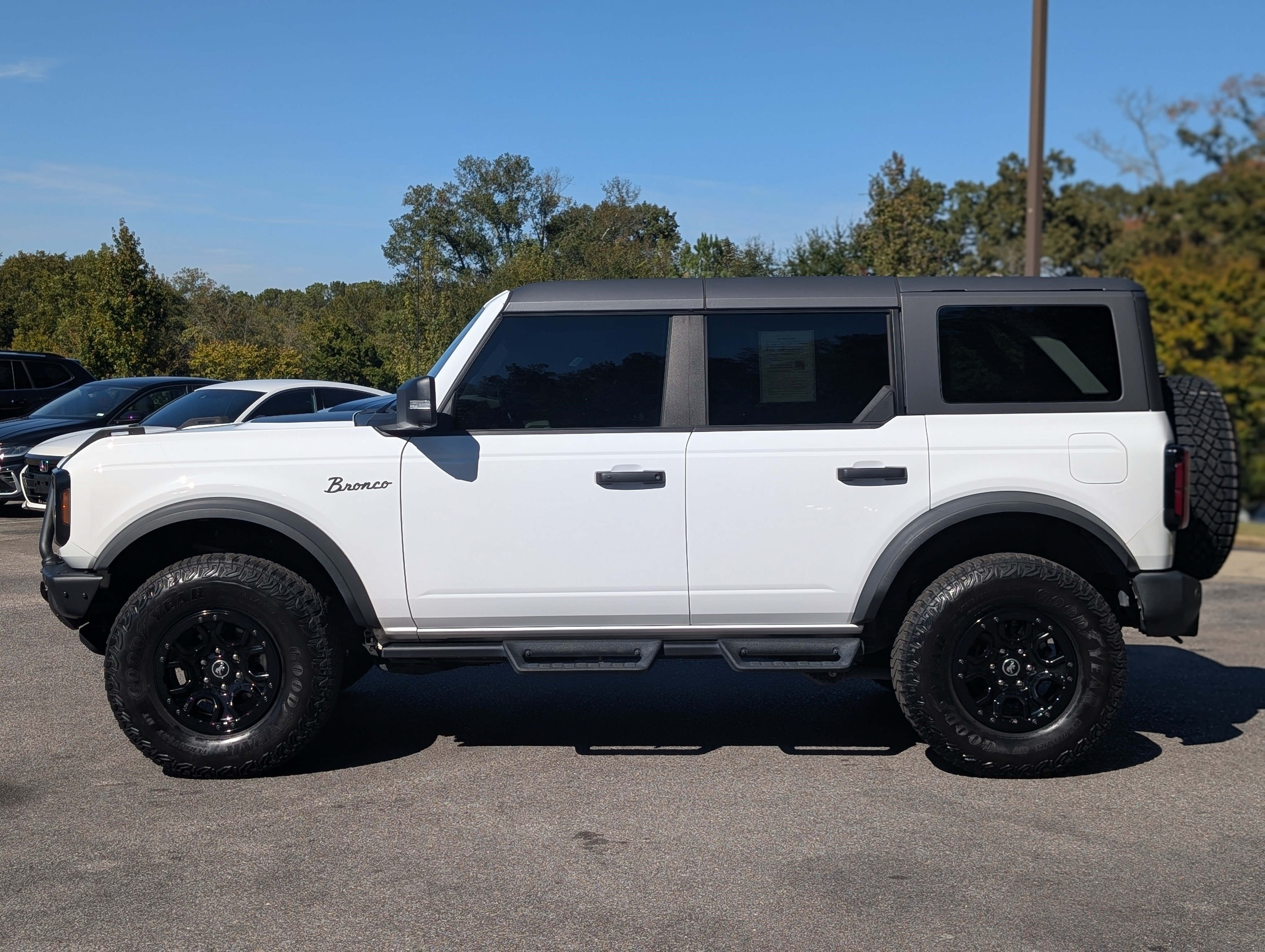 Used 2024 Ford Bronco Wildtrak AWD/4WD image 6