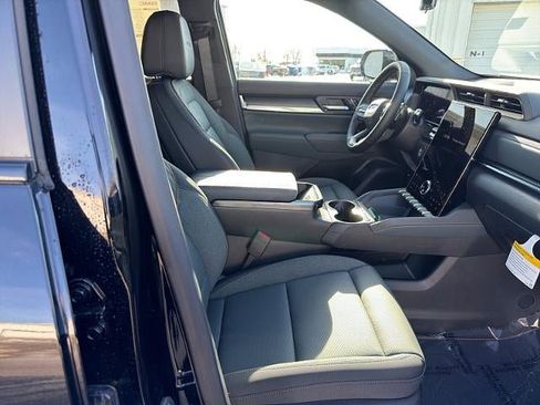 New 2026 GMC Terrain AT4 w/ Convenience Package III image 15