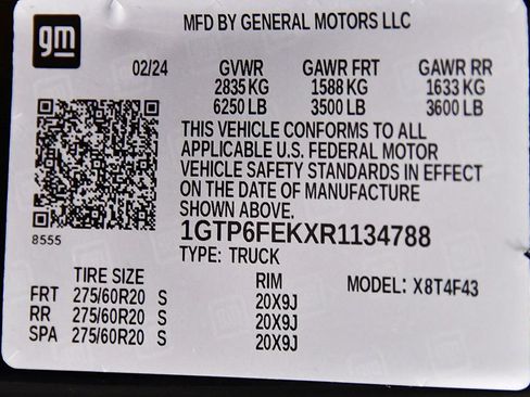 Used 2024 GMC Canyon Denali AWD/4WD image 15