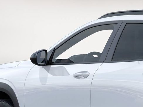 New 2026 Chevrolet Trax LT w/ Driver Confidence Package FWD image 12