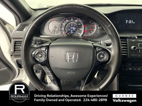 Used 2017 Honda Accord Sport image 11
