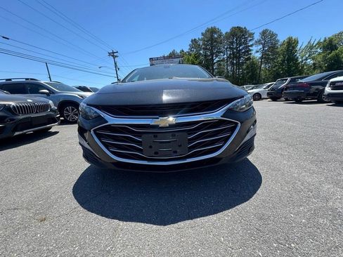 Used 2020 Chevrolet Malibu LT FWD image 2