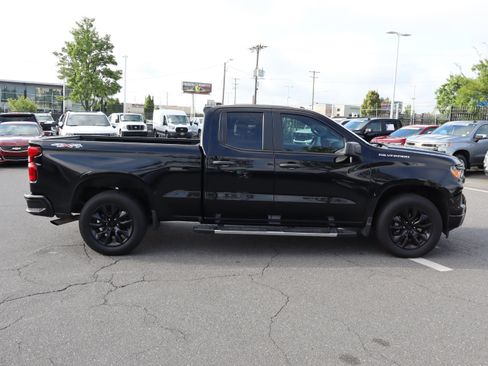Used 2022 Chevrolet Silverado 1500 Custom AWD/4WD image 22