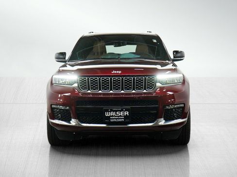 Used 2024 Jeep Grand Cherokee L Summit w/ Advanced Protech Group IV AWD/4WD image 8