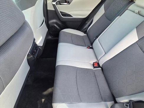 Used 2024 Toyota RAV4 XLE image 17