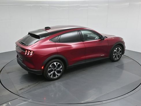 Certified 2025 Ford Mustang Mach-E Select image 42