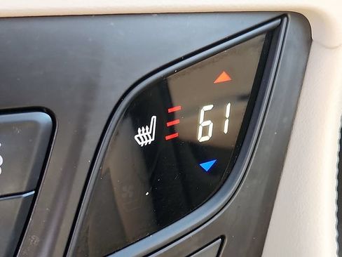 Certified 2020 Buick Envision Essence FWD image 23