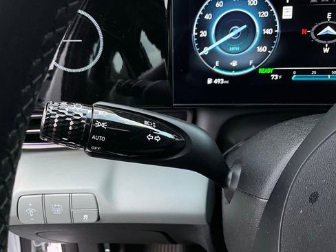 Used 2025 Hyundai Elantra Limited image 36