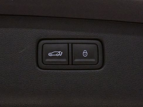 Certified 2023 Genesis GV70 2.5T w/ Select Package AWD/4WD image 31