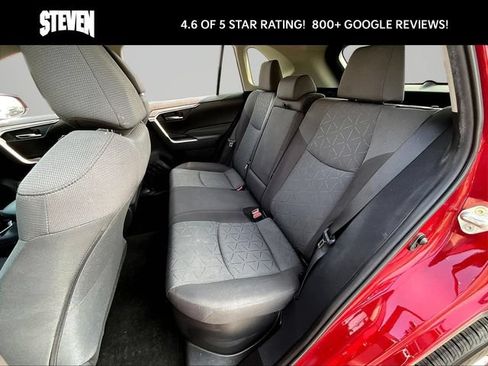 Used 2020 Toyota RAV4 XLE w/ Carpet Mat Package AWD/4WD image 27