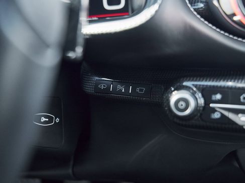 Used 2019 Ferrari 812 Superfast image 61