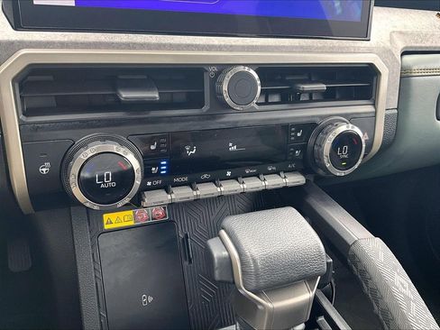 Used 2024 Toyota Tacoma 4x4 Double Cab Hybrid image 26