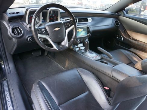 Used 2015 Chevrolet Camaro SS w/ RS Package RWD image 10