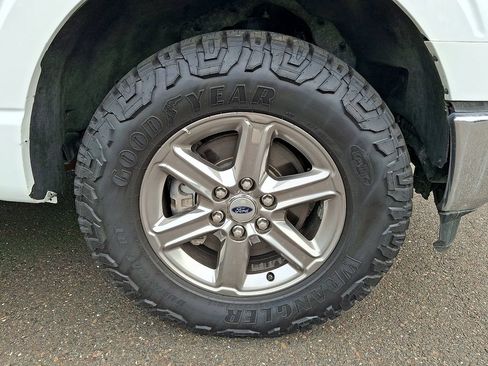 Used 2024 Ford F150 XLT w/ Tow/Haul Package AWD/4WD image 11