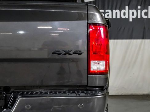 Used 2018 RAM 2500 Big Horn w/ Sport Appearance Group AWD/4WD image 42