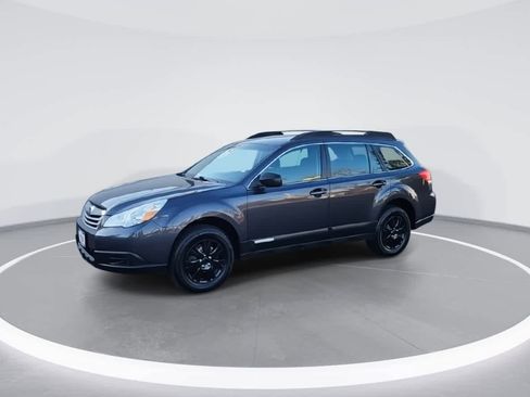 Used 2011 Subaru Outback 2.5i image 4