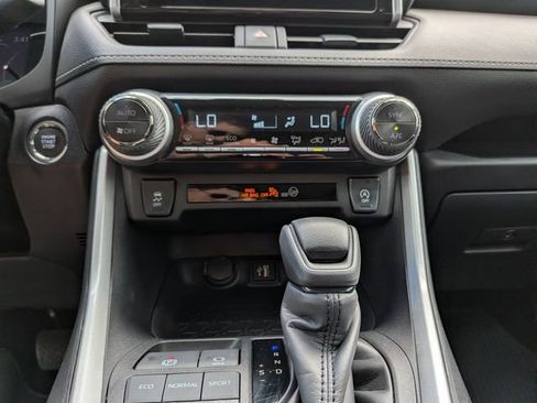 Used 2023 Toyota RAV4 XLE w/ Convenience Package FWD image 23