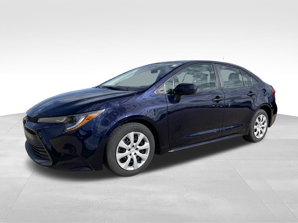 Used 2024 Toyota Corolla LE FWD image 5