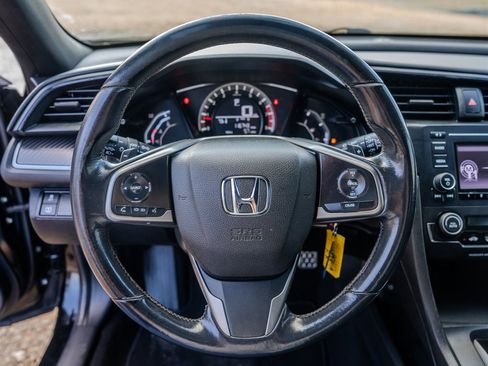 Used 2018 Honda Civic Sport image 15