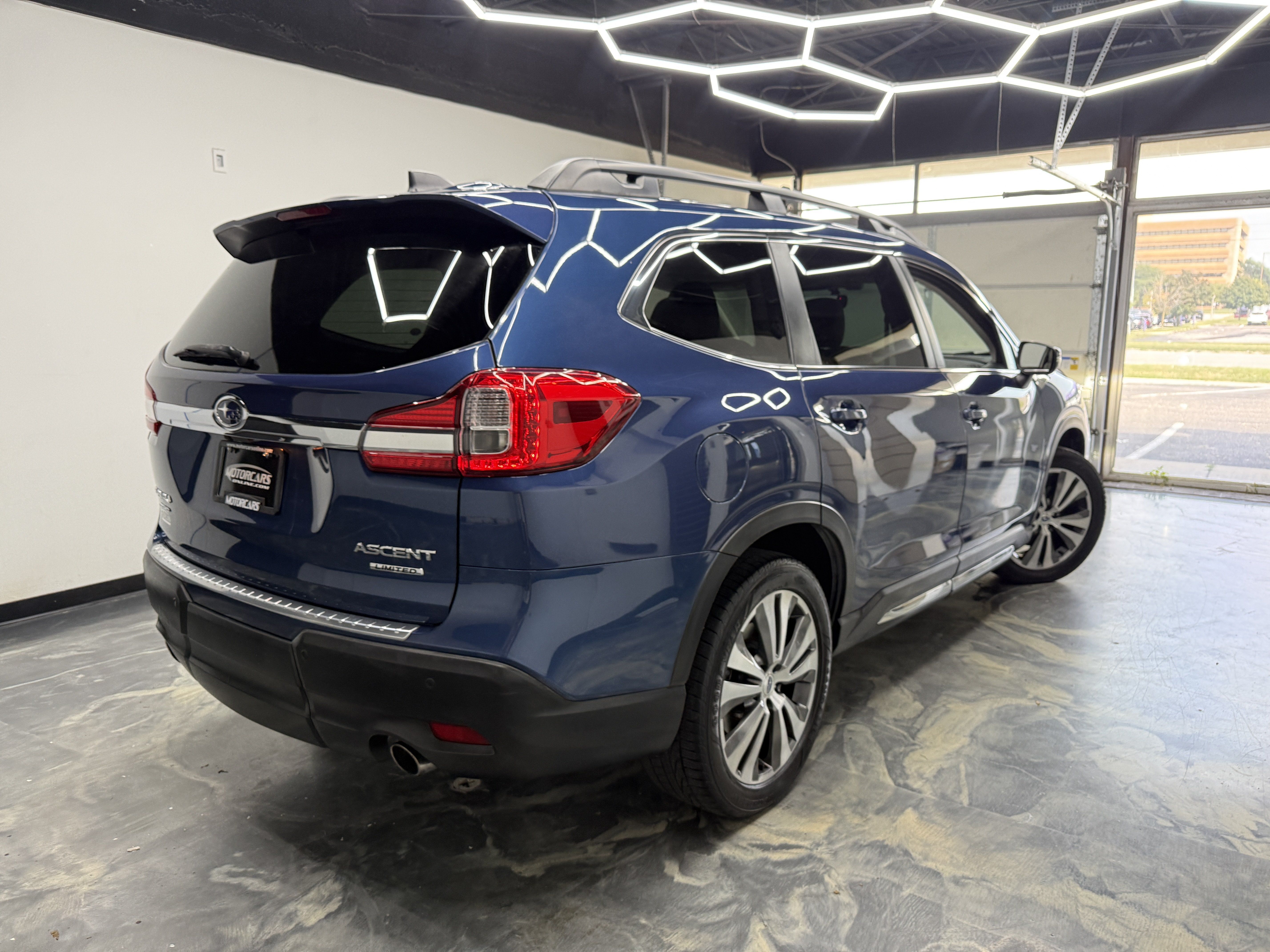 Used 2020 Subaru Ascent Limited w/ Popular Package #4 AWD/4WD image 5