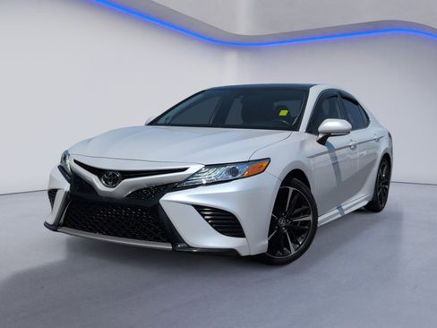 Used 2020 Toyota Camry XSE w/ Navigation Package image 2
