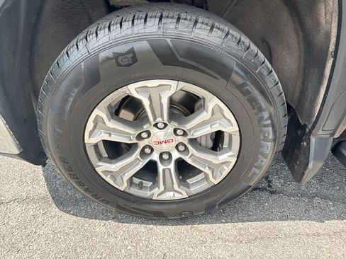Used 2019 GMC Sierra 1500 SLE w/ SLE Value Package AWD/4WD image 27